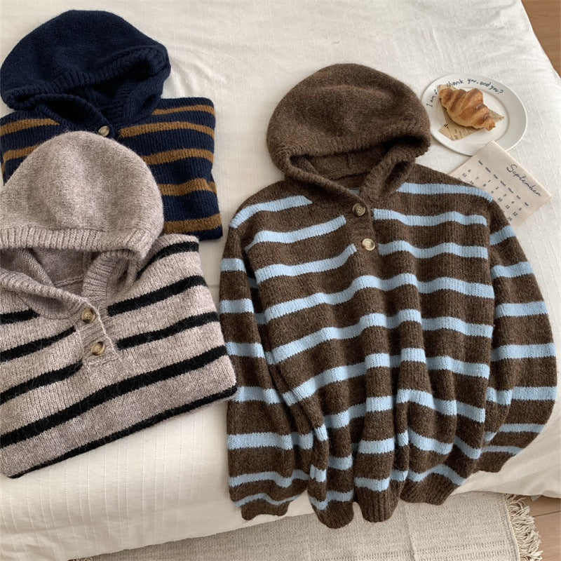 Contrast striped hooded sweater