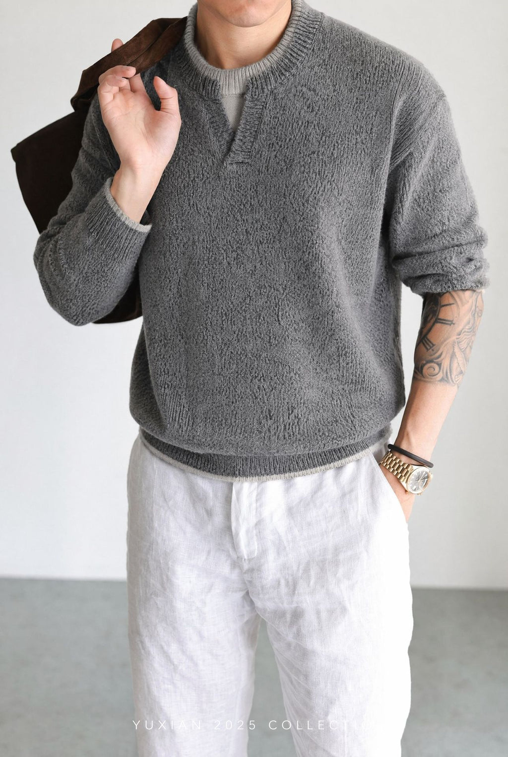 Color collision fake two sweaters for men