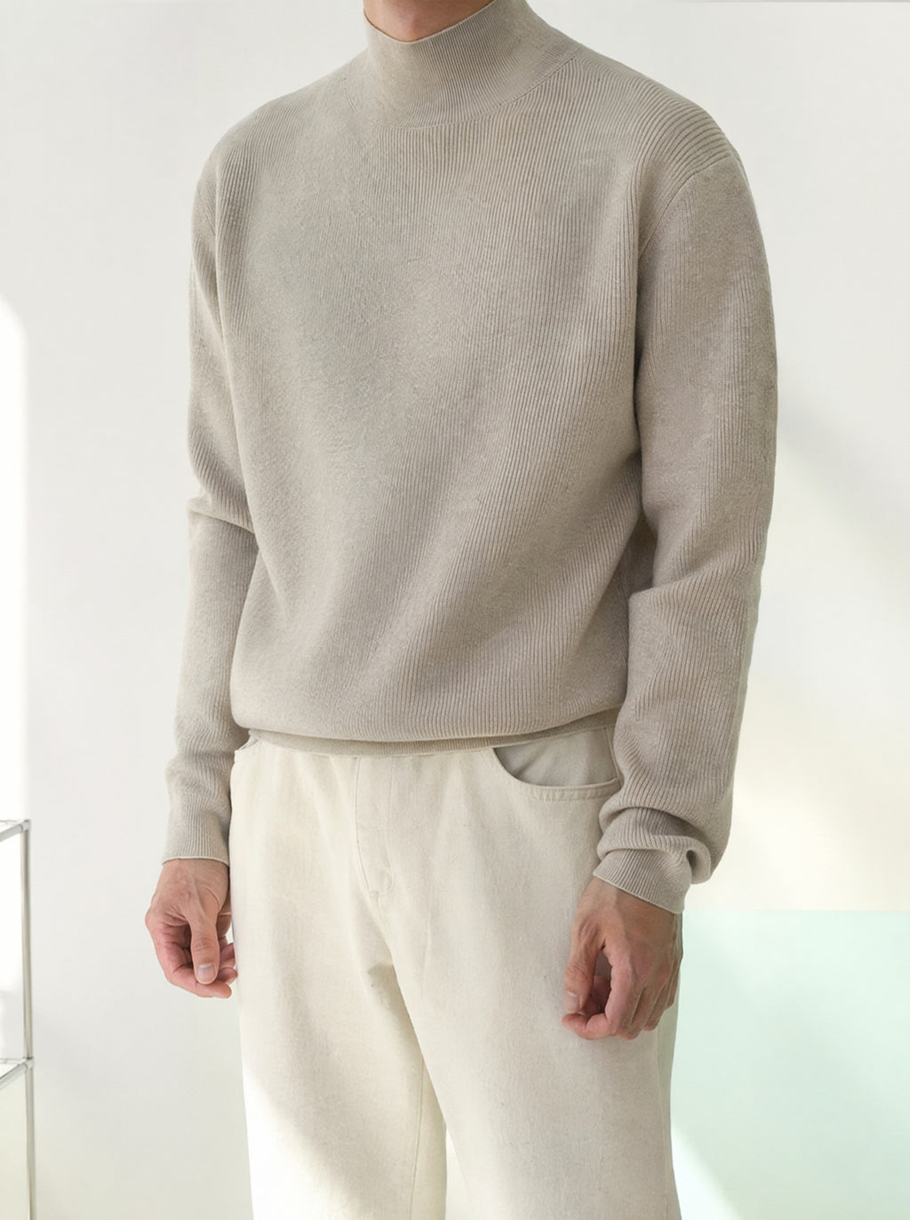 Half high neck long sleeved pullover sweater