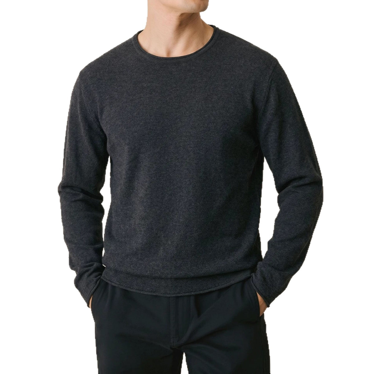 Round neck solid color long sleeved sweater for men