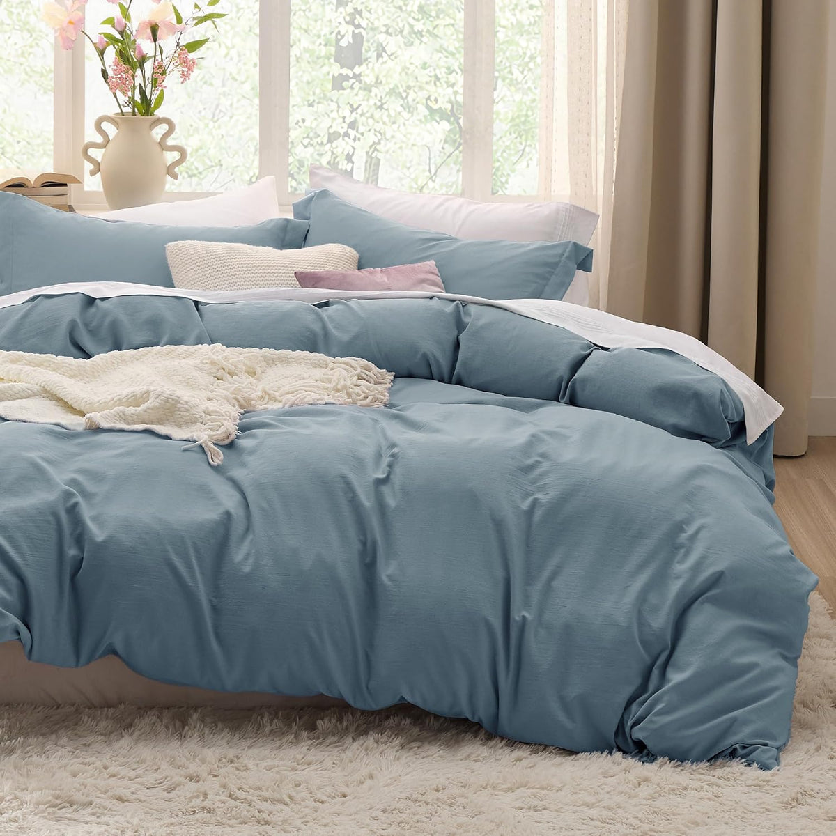 Bedsure Prewashed Duvet Cover Queen, Bedding Set with Zipper Closure, White