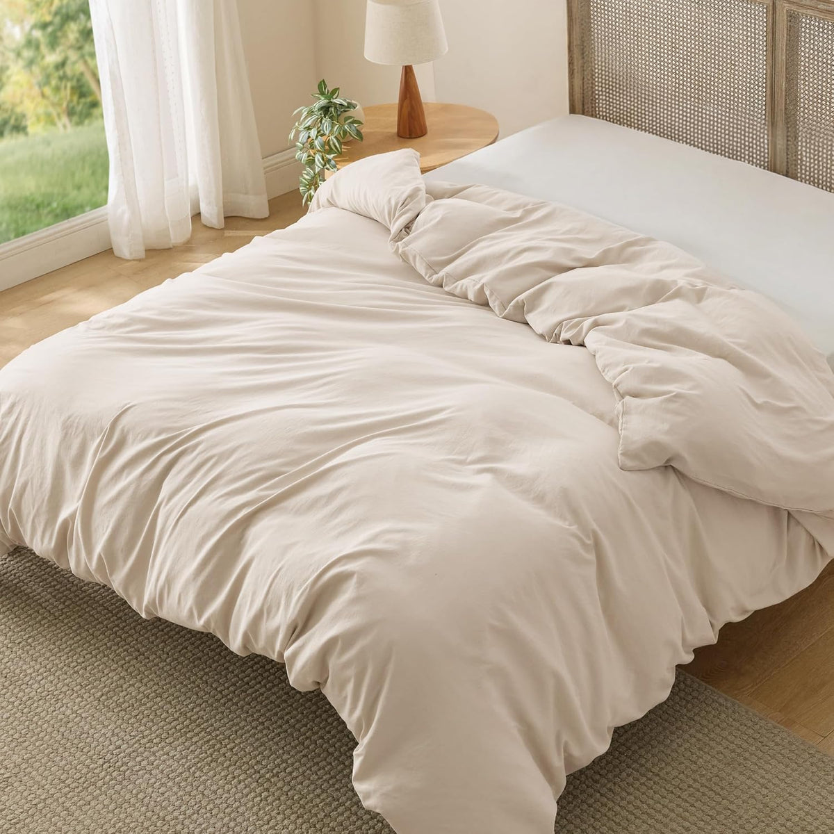 Bedsure Prewashed Duvet Cover Queen, Bedding Set with Zipper Closure, White