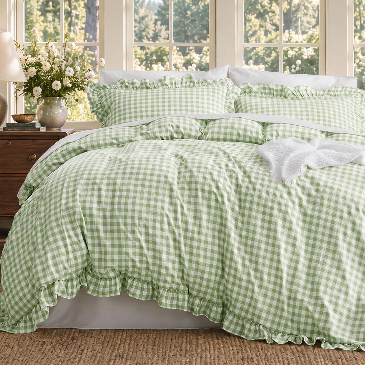 Bedsure Prewashed Duvet Cover Queen, Bedding Set with Zipper Closure, White