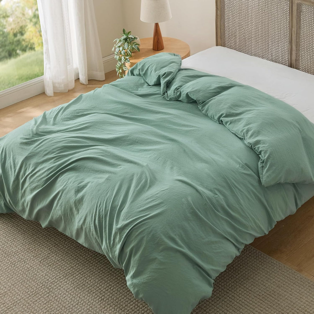 Bedsure Prewashed Duvet Cover Queen, Bedding Set with Zipper Closure, White