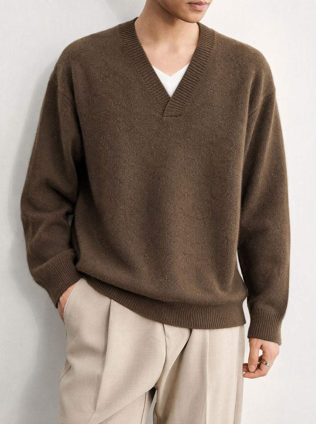 V-neck long sleeved sweater